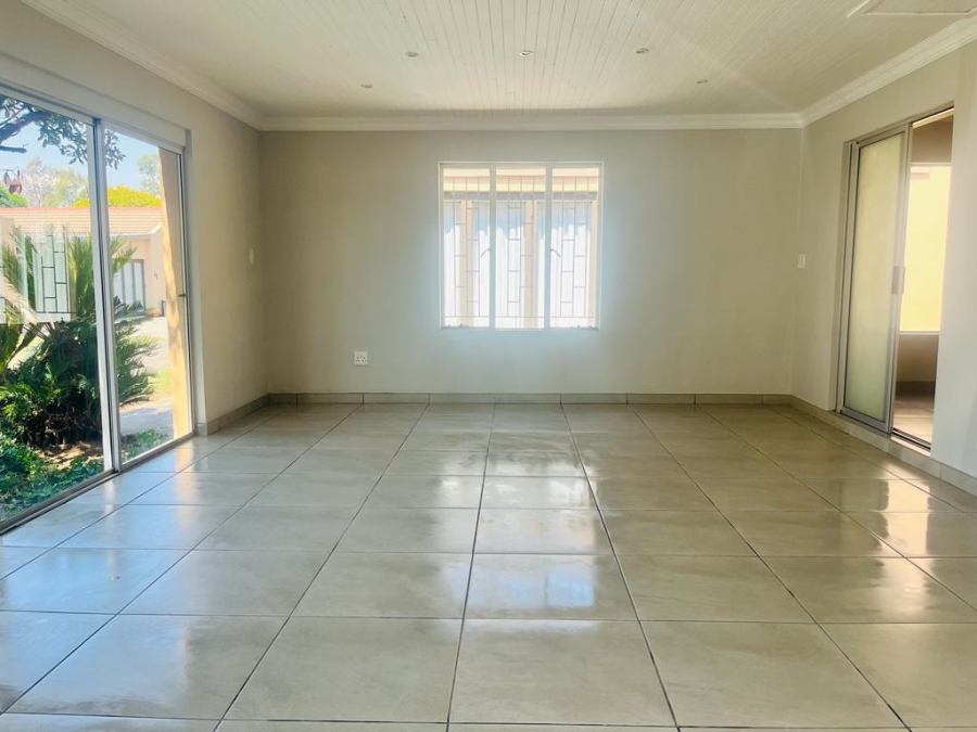 4 Bedroom Property for Sale in Riverside Beach Club Free State